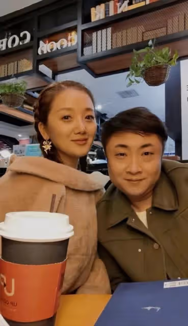 喬杉為娃豪慶生!父女三人圓臉小眼如複製,妻子撞臉王櫟鑫前妻