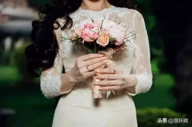 「婆婆出錢出力給你姐帶娃，如今她生病，憑什麼甩鍋要求我盡孝」