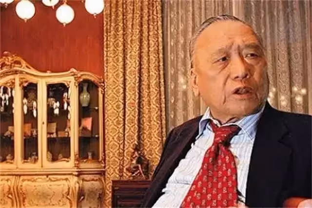 同甘共苦十幾年！他掙百億身家後「髮妻意外去世」轉身娶髮妻妹妹　晚年癡呆「無人探望」子女只顧爭奪財產