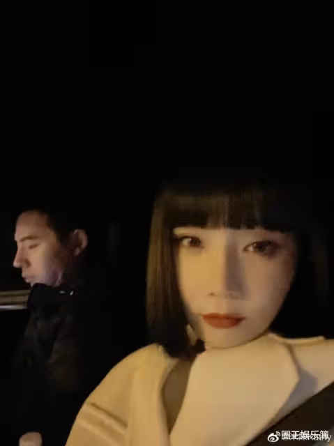 高曉松前妻再婚了？曬戒指高調認愛，自曝男方親自幫買私密用品