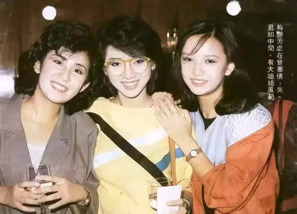 56歲曾華倩喜慶生!皮膚緊致細膩,22歲兒子身高1米91帥氣十足,曾被笑稱為「豪門棄婦」今把兒子培養成冠軍