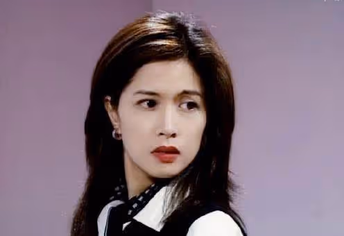 56歲邵美琪近照罕曝光!素顏眼紋明顯,臉部鬆弛樣貌大變,不再戀愛有苦衷,網友:願你早日找到幸福