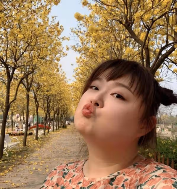 體重直逼300磅!前TVB女星為賺錢不惜犧牲健康,網友擔心其身體