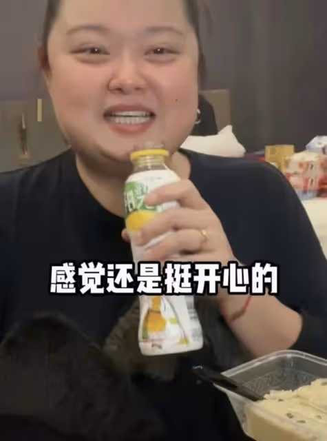 體重直逼300磅!前TVB女星為賺錢不惜犧牲健康,網友擔心其身體