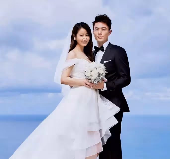 林心如曬與霍建華合照，素顏搞怪表情甜美動人，結婚6年很幸福