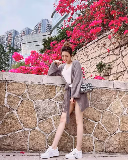 嫁大40歲富豪，丈夫是何鴻燊得力干將，滿頭白發比岳母還老，過8個月失婚分11億，網：她才是最終贏家