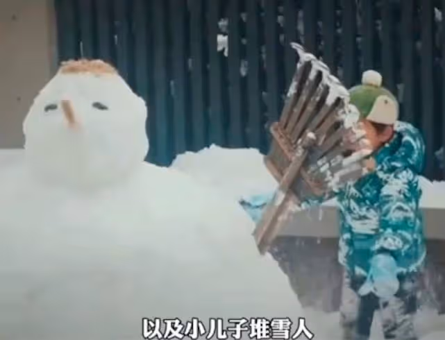 黃磊孫莉曝光隱藏四年小兒子，小巧可愛但長相一般，或將進娛樂圈