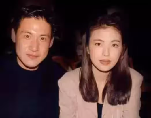 30多年前的羅美薇美得不可方物,穿衣時髦清純,難怪能迷住張學友!