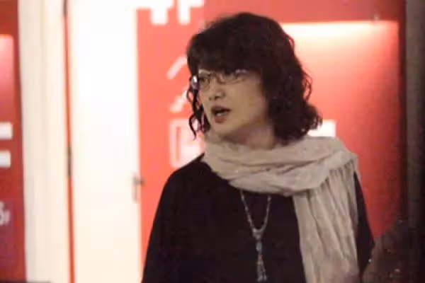 63歲的山口百惠升級做奶奶:美貌褪去盡顯富態,傳奇人生無法復制!