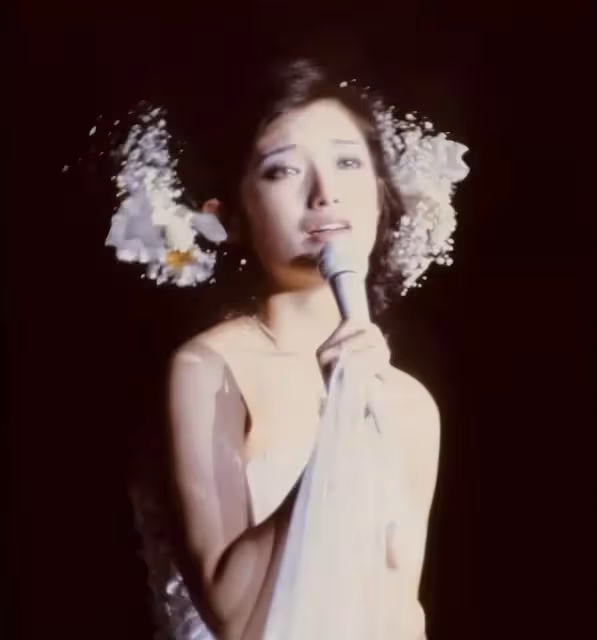 63歲的山口百惠升級做奶奶:美貌褪去盡顯富態,傳奇人生無法復制!