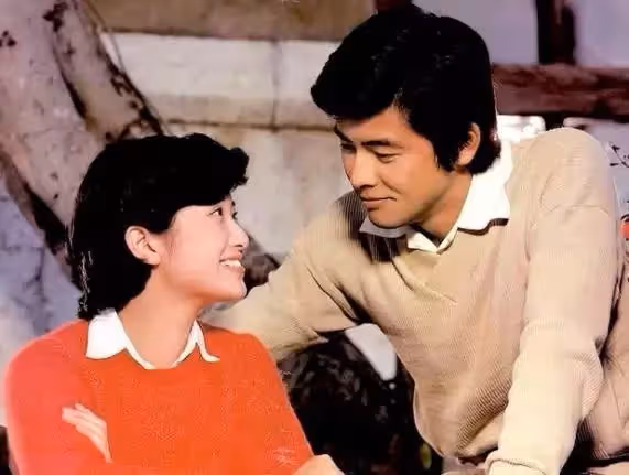 63歲的山口百惠升級做奶奶:美貌褪去盡顯富態,傳奇人生無法復制!