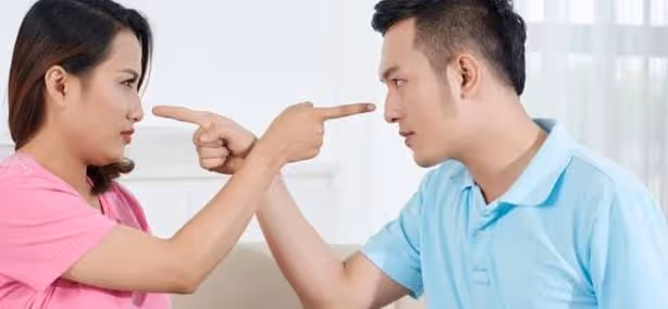 樓上住著一對奇葩夫婦，他們害死我的狗後，我展開瘋狂的報復