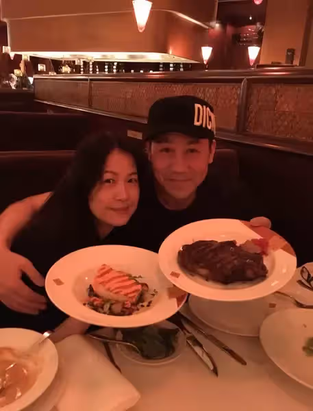 牽手30年婚姻如熬粥!羅時豐羞曝「對太太暱稱」妻子真面目被挖出 謝太座「獨攬雜活撐起家」為夫好不捨