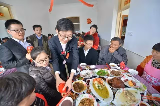 新婚當晚老公提出以後AA生活，妻子：行，但要滿足我這3個要求