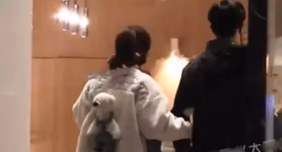 40歲任家萱的「逆襲」:曾面對前夫太卑微,如今被「小7」歲鮮肉追求交往,重新「找回自己」笑喊:女人四十一枝花