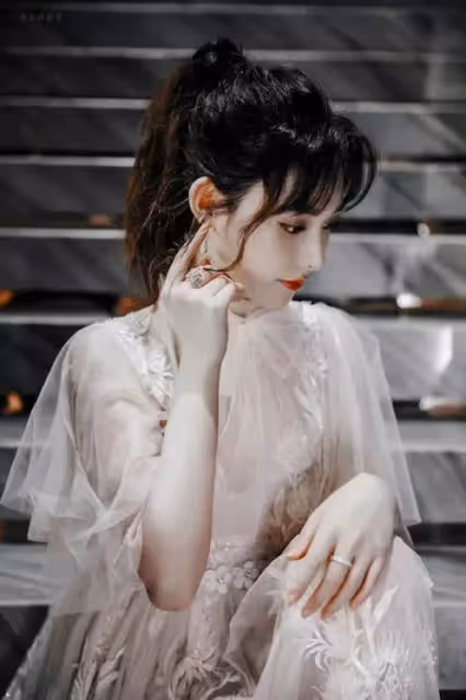 10對新定角的CP!楊紫搭張晚意,劉學義搭彭小苒,柯佳嬿和小13歲鮮肉組CP_白卉_圖片_來源