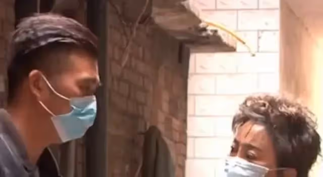 強勢婆婆到兒媳家大鬧三次,導致兒媳離婚,如今又哭訴帶孫子太累