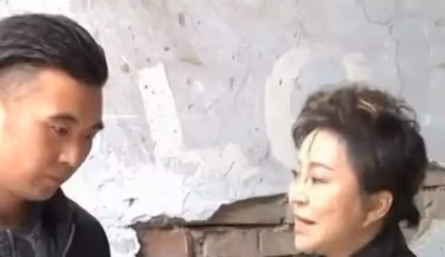 強勢婆婆到兒媳家大鬧三次，導致兒媳離婚，如今又哭訴帶孫子太累