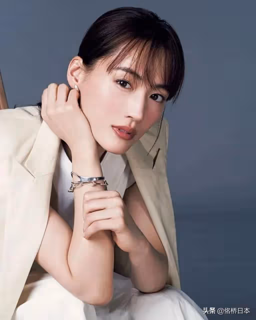 日本「想和她成為戀人TOP10」榜單公布,新垣結衣被排除