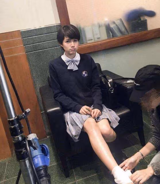 28歲甜美女神加盟《金宵大廈2》,爛面毀容妝吸睛,一度嚇壞路人