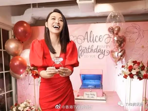 給夫婚夫100分！TVB花旦收「八心八箭」鑽戒訂終身