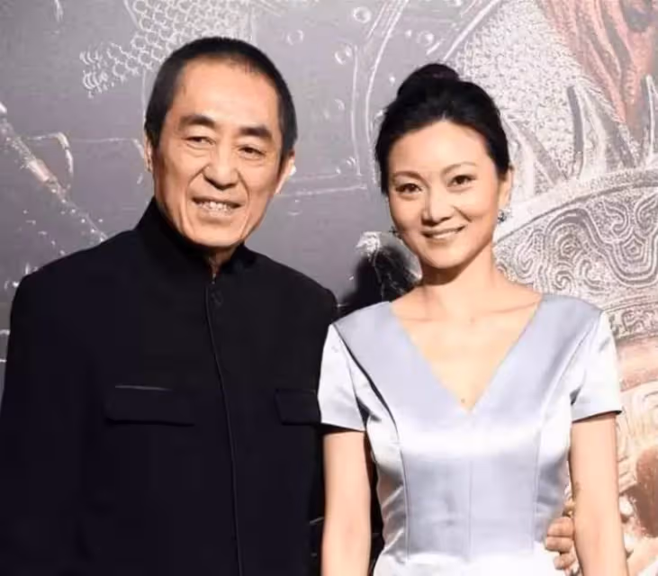 他是「一代歌王」, 卻三婚娶小33歲好友女兒, 如今他們過成這般