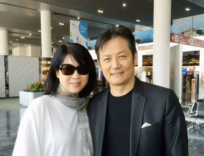 離開老婆眼淚止不住!「暴脾氣」徐乃麟「搭飛機通勤加國9年」只為陪妻買菜,入行30年不應酬:要陪小孩睡覺