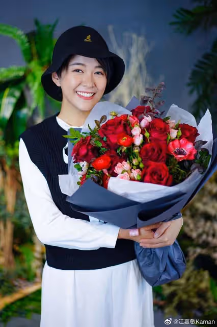 TVB力捧小花獲高層器重被欽點做主持,兩部參演新劇卻遭臨時撤檔