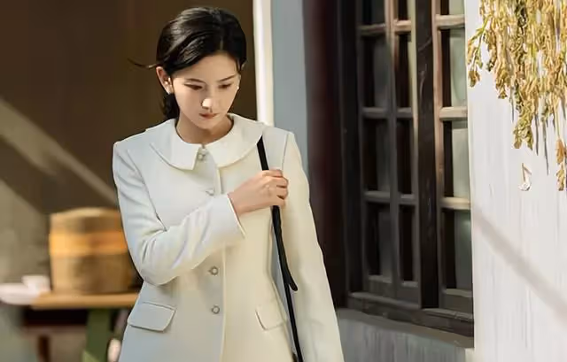婆婆給小姑子帶娃，扔下滿月孫子不管，兒子：我的孩子是撿來的？
