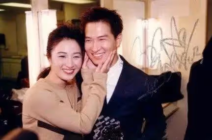 老婆家廁所比我房子都大！張家輝當岳父母面豪喊「我會配得上你」謝她拋事業「偷偷照顧重病姐」：餘生換我照顧你