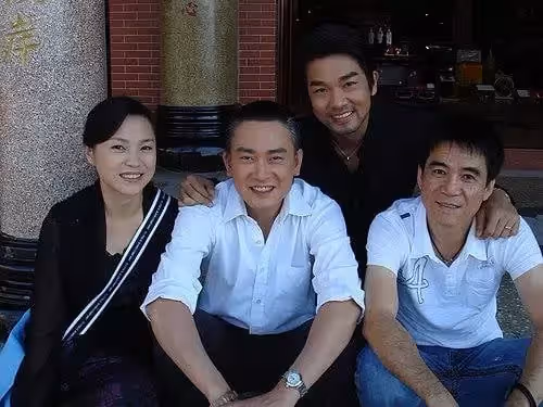 到處寄宿親戚家!王識賢感謝媽媽「打零工養大三兄妹」「爸爸是心裡缺口」失去後他才懂得珍惜