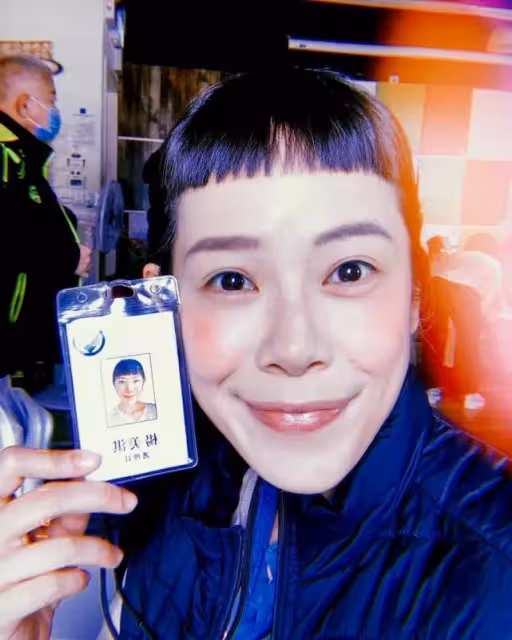 楊淇近況曝光！16歲出道演過10次女一號，並提名金像獎，今為生計全職當保安