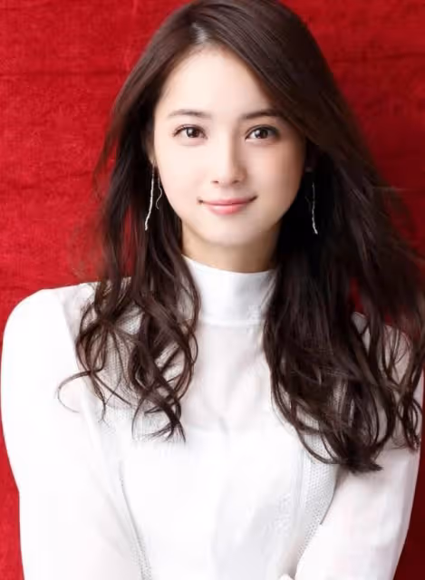 悲慘女神佐佐木希:幼年因父親走上太妹路,如今丈夫讓她顏面盡失