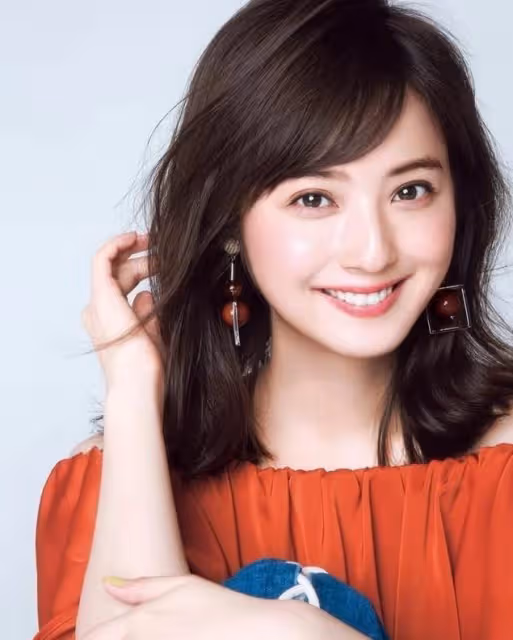 悲慘女神佐佐木希:幼年因父親走上太妹路,如今丈夫讓她顏面盡失