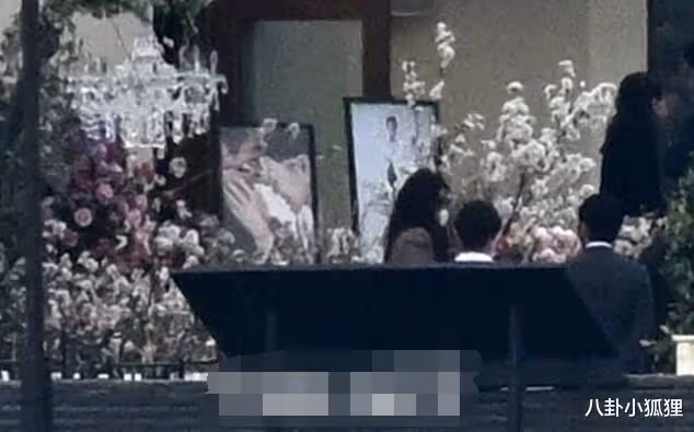 玄彬孫藝珍婚禮現場曝光,父親牽女兒進場,婚禮大廳布置浪漫華麗
