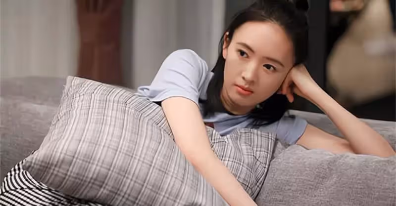 離婚時，婆婆逼兒媳留下陪嫁房凈身出戶，兒子：媽，該你凈身出戶
