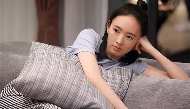 離婚時,婆婆逼兒媳留下陪嫁房凈身出戶,兒子:媽,該你凈身出戶
