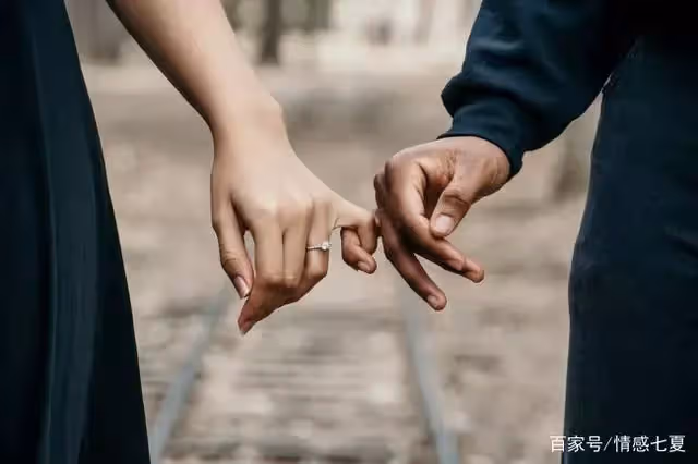 小舅子買房妻子給30萬,丈夫要打欠條被拒,看到婆婆妻子提出離婚