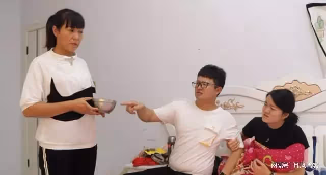 兒媳在朋友圈曬月子餐，兒子見後回家質問母親，婆婆：不知好歹