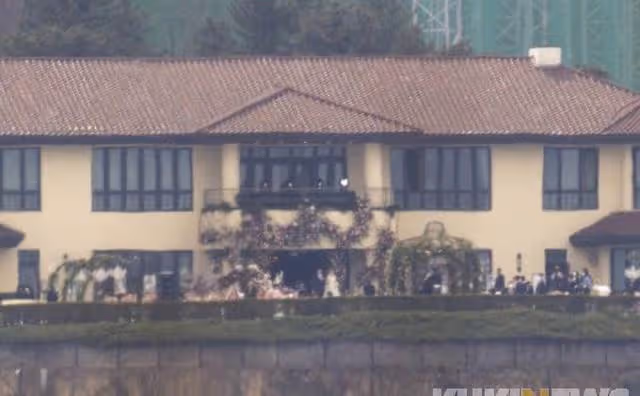 玄彬孫藝珍婚禮現場圖曝光,現場布置浪漫又溫馨,孫藝珍激動落淚