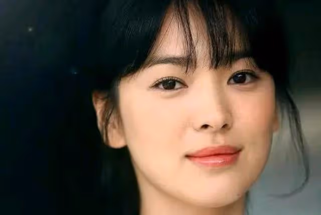 蹭熱度?玄彬孫藝珍婚禮現場,宋慧喬本身就是大女主!
