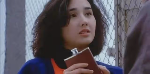 長相出眾！港片女神柏安妮女兒首拍廣告曬舞技，因甜美清純獲關注