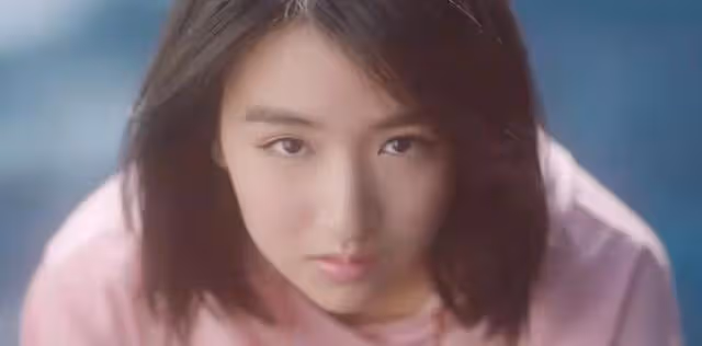 長相出眾！港片女神柏安妮女兒首拍廣告曬舞技，因甜美清純獲關注