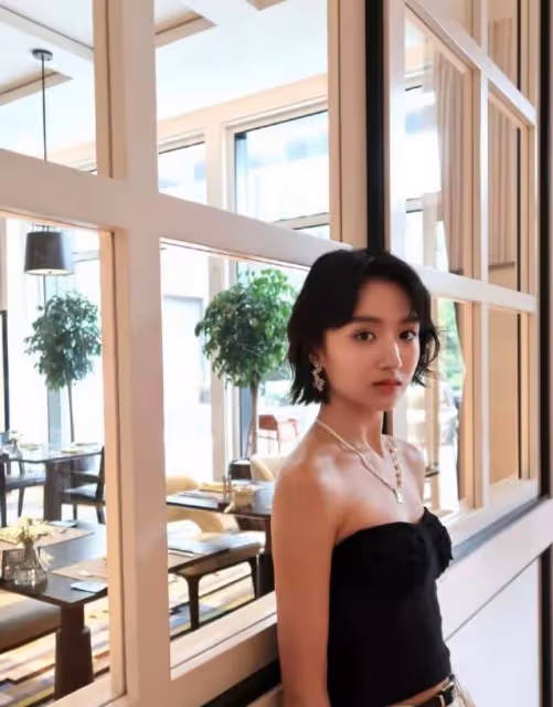 長相出眾！港片女神柏安妮女兒首拍廣告曬舞技，因甜美清純獲關注