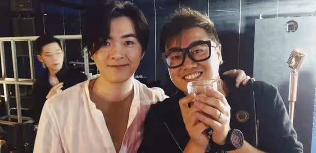 起起落落！知名歌手屢傳死訊致工作大減，曾憑花美男形象紅極一時