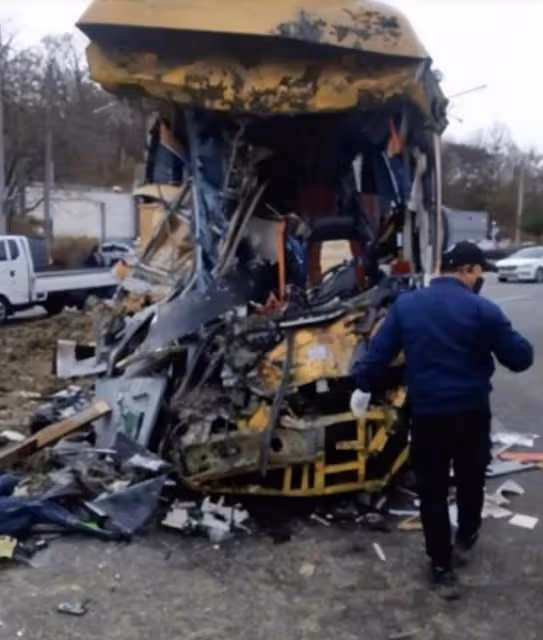 韓國00後女星劇組出車禍！大巴車頭全部損毀，30歲製片人當場死亡