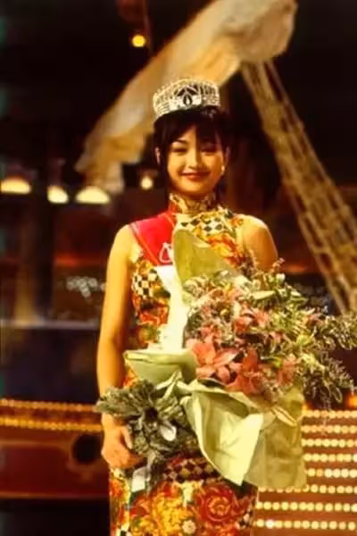 曾兩拒天王，巔峰時因病淡出螢幕，婚後轉職護士，最美郭襄李綺紅近況曝光
