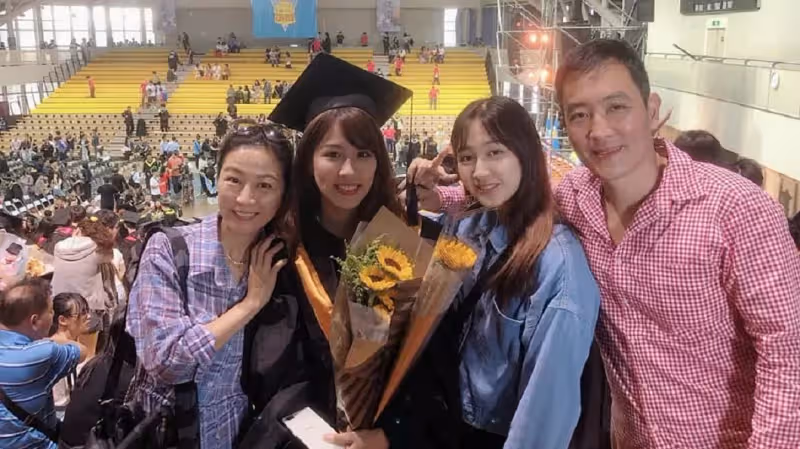 離婚花心尪16年!方文琳放下「送愛女參加前夫婚禮」 婆婆看到她「馬上找大姑出來」暖淚:無所求了
