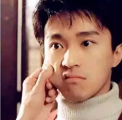 年輕時個個帥氣瀟灑,老了以後顏值崩塌,這6位男神模樣變化大