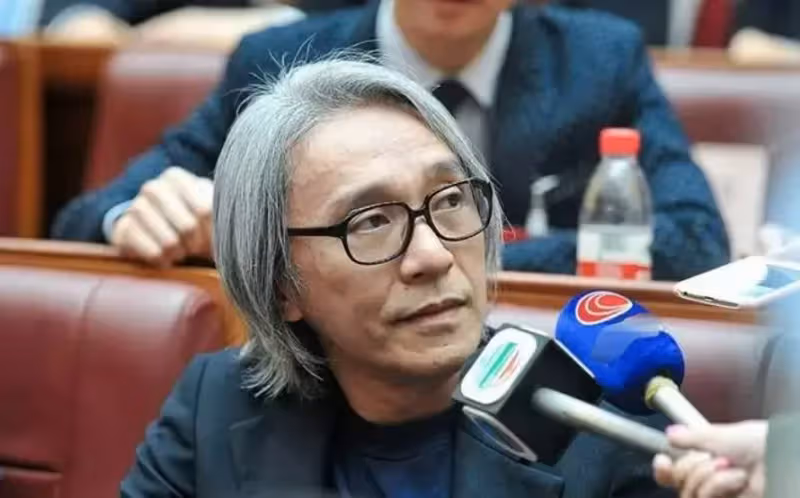 年輕時個個帥氣瀟灑,老了以後顏值崩塌,這6位男神模樣變化大